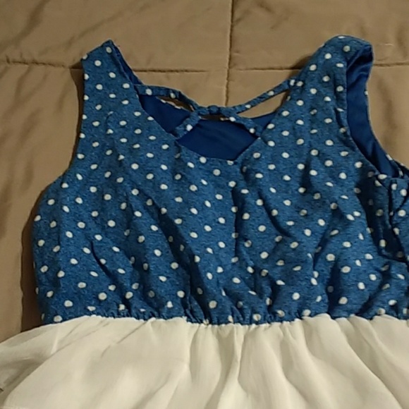 Dress - Picture 4 of 5